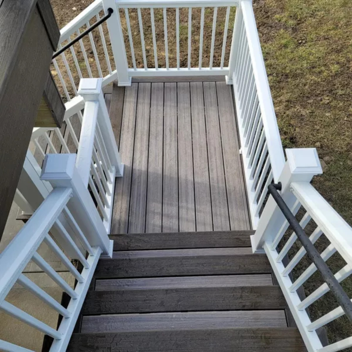 Main 7 - 6-ft x 36-in Select® Stair T-Rail Kit with Round Aluminum Balusters - Classic White - Arlington Coal & Lumber