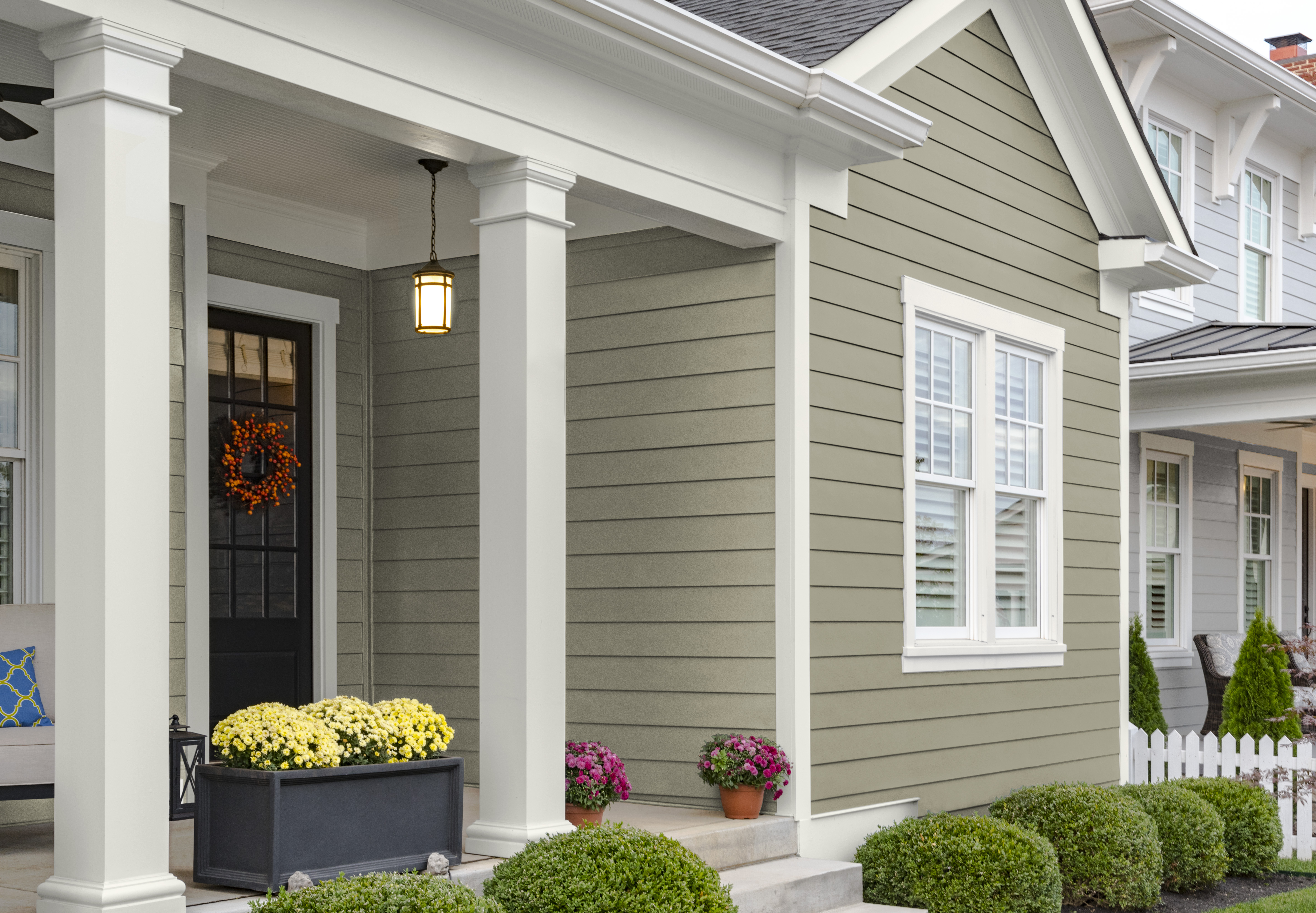 Main 11 - HARDIE PLANK HZ5 8.25 IN. X 144 IN. STATEMENT COLLECTION GRAY SLATE SMOOTH FIBER CEMENT LAP SIDING - Arlington Coal & Lumber