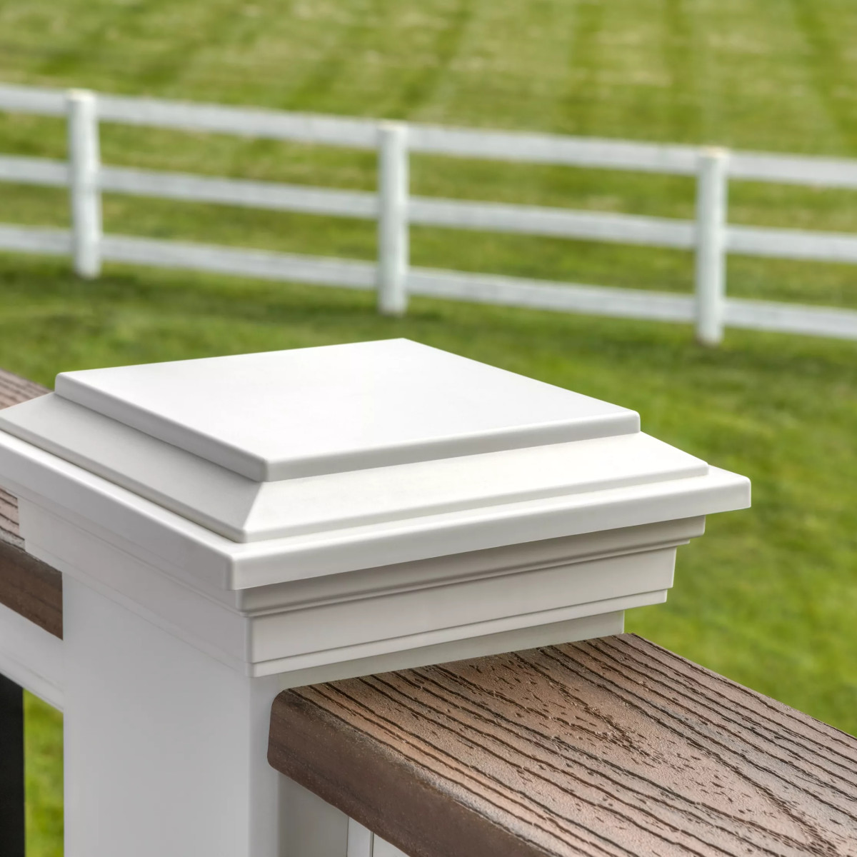 Main 6 - 6-ft Transcend Accessory Infill Kit for Round Aluminum Balusters-Stair-Classic White - Arlington Coal & Lumber