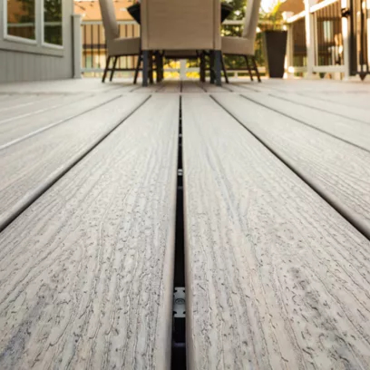 Main 19 - 30.25-in Round Aluminum Baluster Kit for 36-in Rail Height-20 box-Charcoal Black - Arlington Coal & Lumber