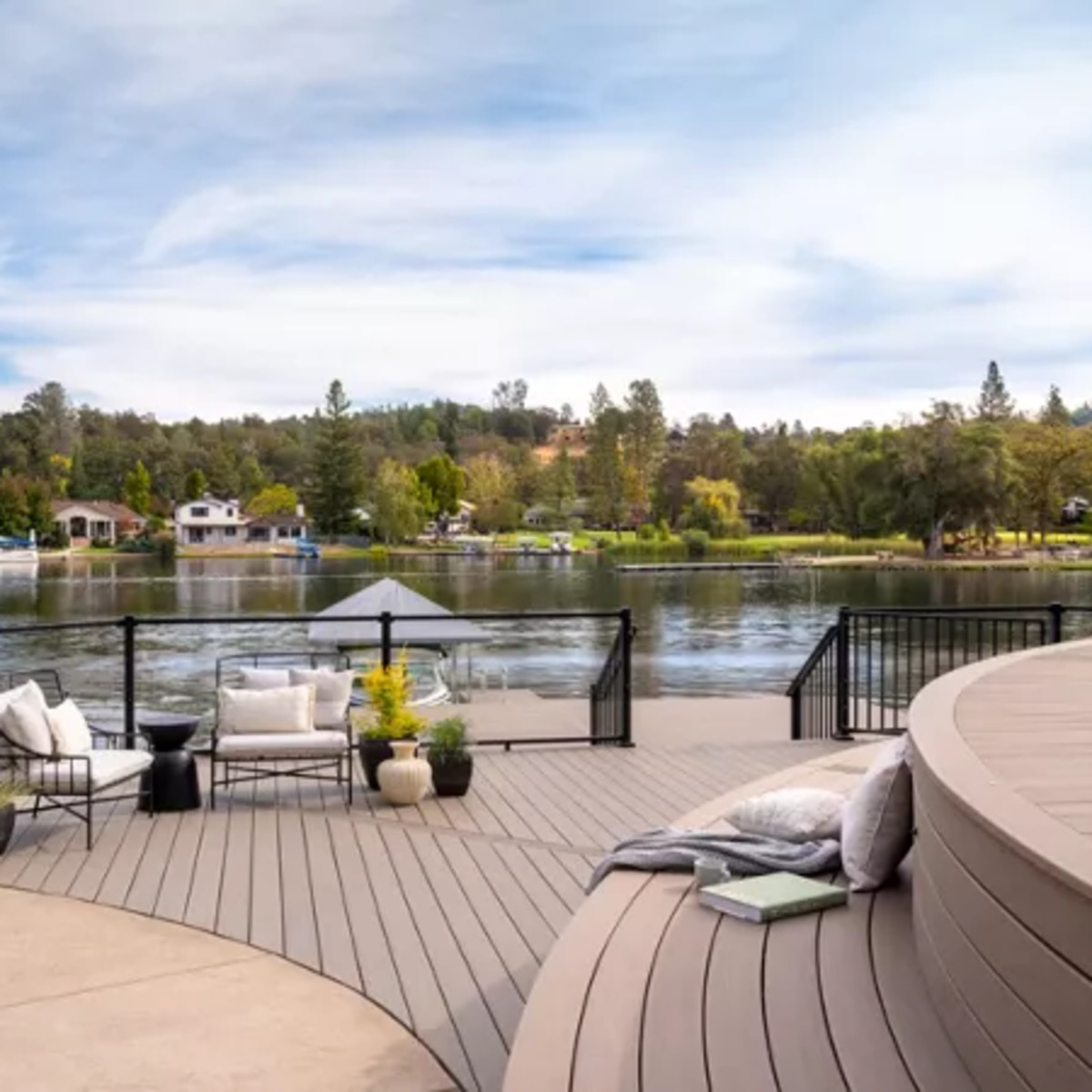 Main 3 - .56-in x 11.375-in x 12-ft Enhance Naturals Fascia Toasted Sand - Arlington Coal & Lumber